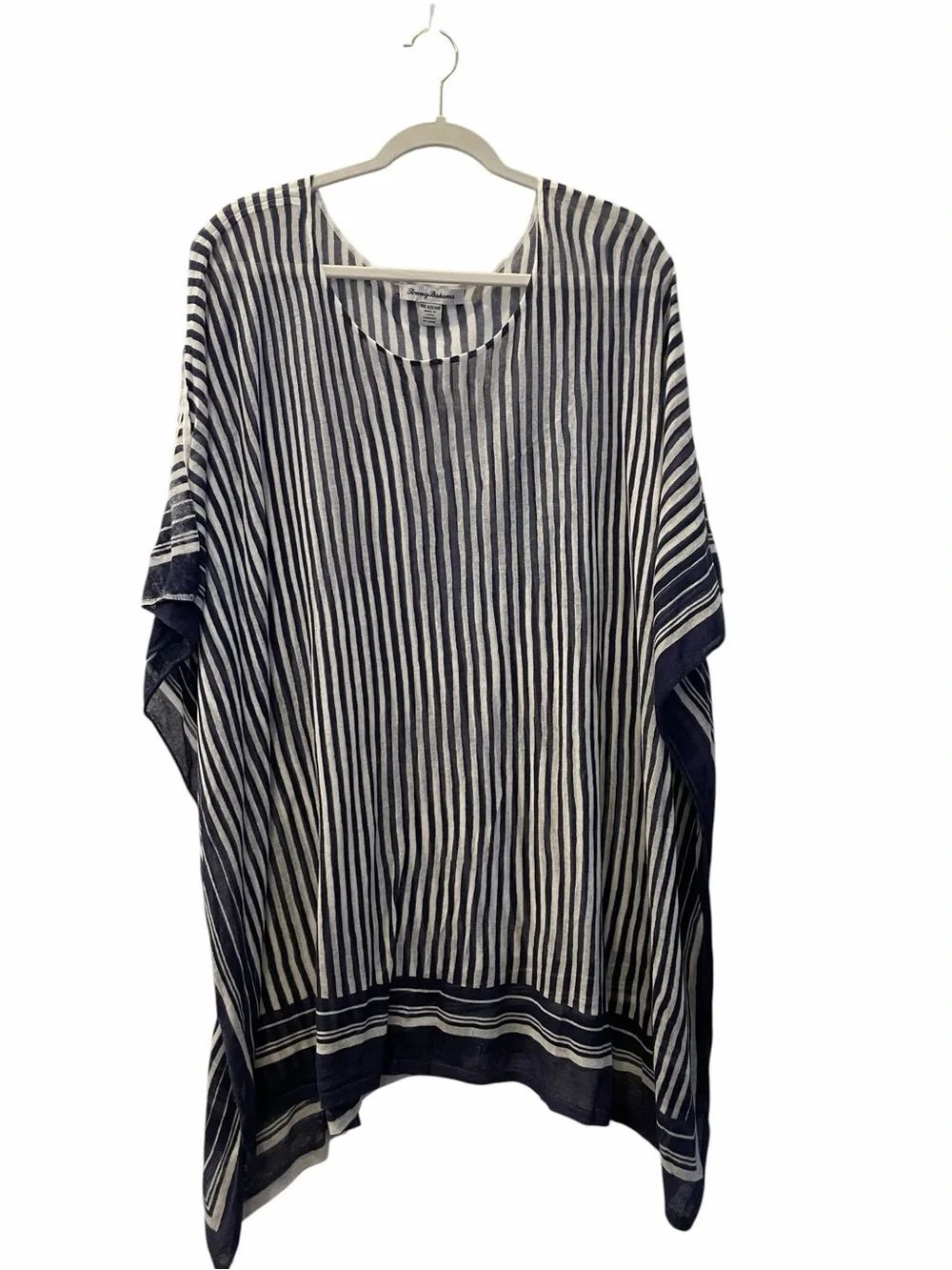 Lane Bryant Navy and White Geometric Button-Up Shirt